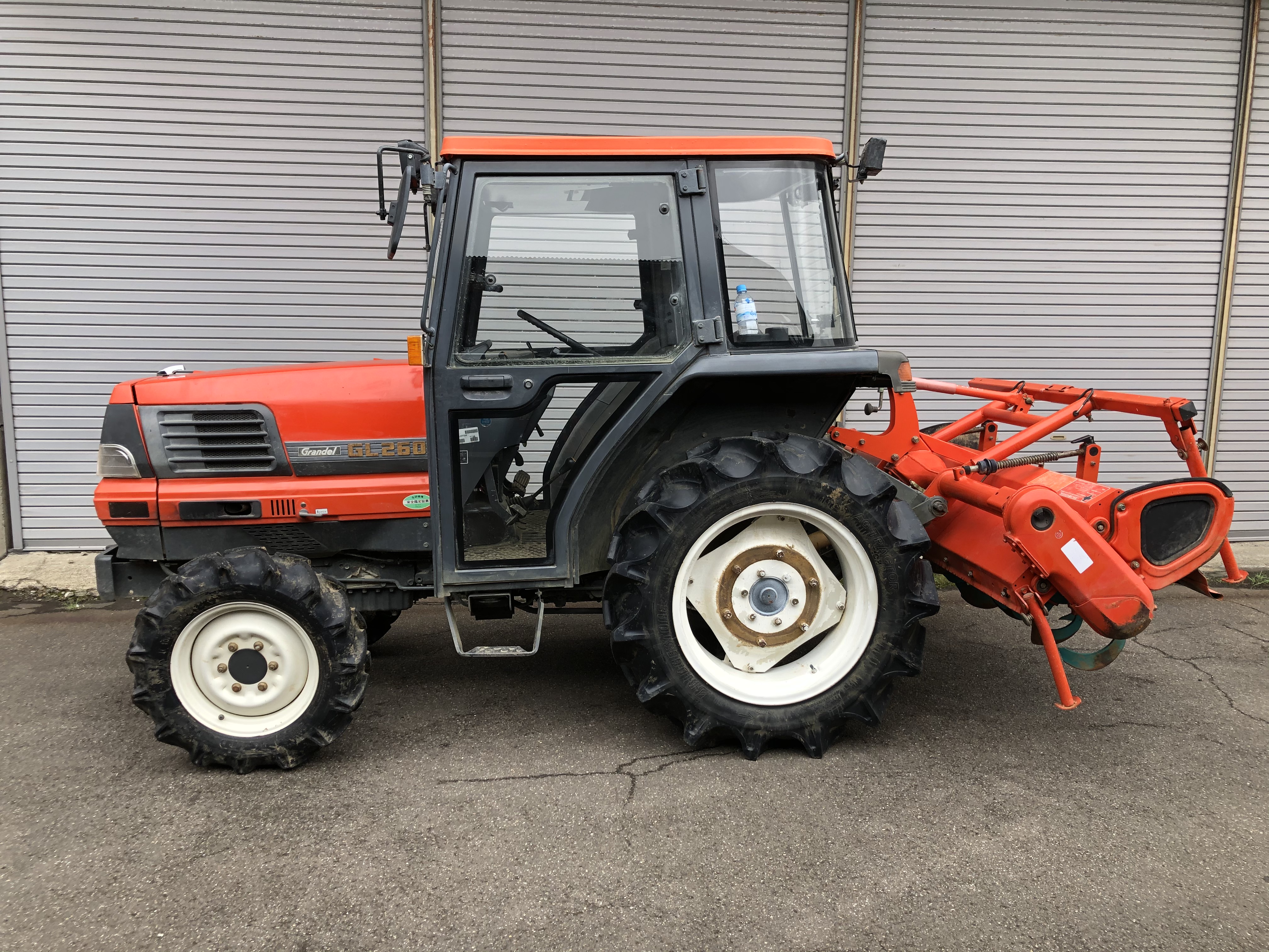 クボタ キャビン GL260 | 中古農機具高価買取 中古機市場 D-MAX